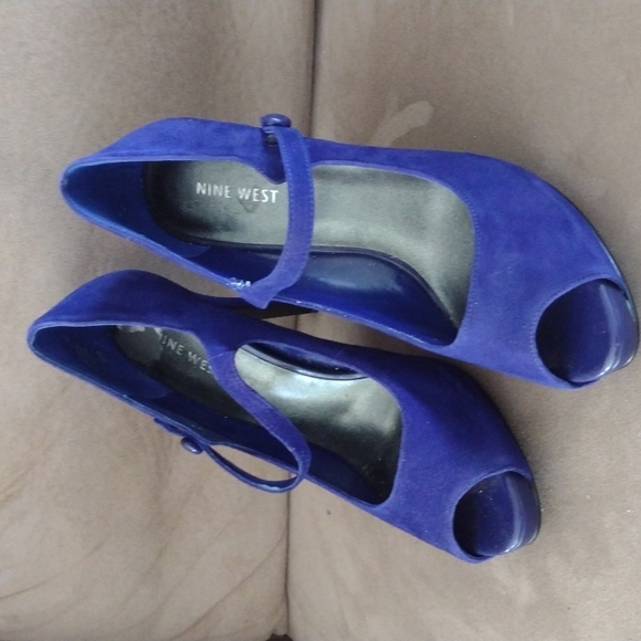 Nine West Heels - Picture 1 of 6
